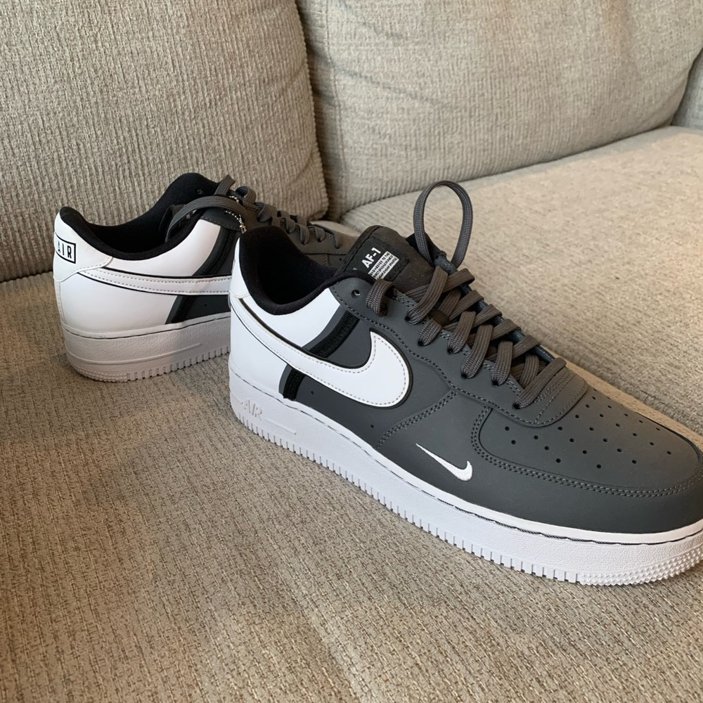 Brand new Nike air shoes, never worn